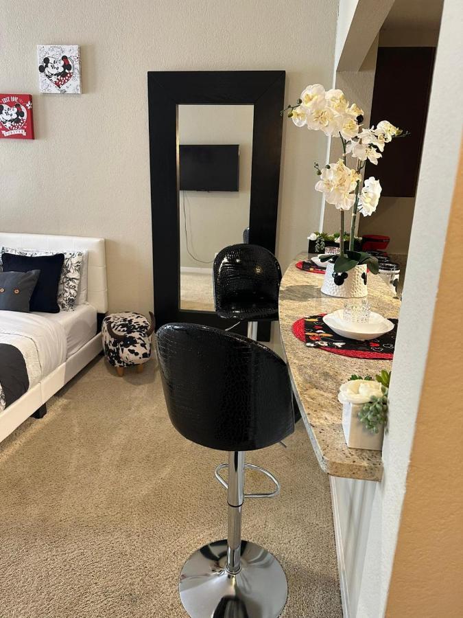 شقة لوس أنجلوس  في Gucci Mickey And Maxico Lofts Free Parking And Wifi المظهر الخارجي الصورة